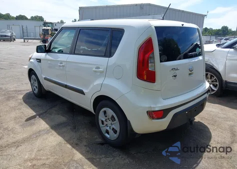 2013 Kia Soul z USA, uszkodzony, nr VIN KNDJT2A50D7764784